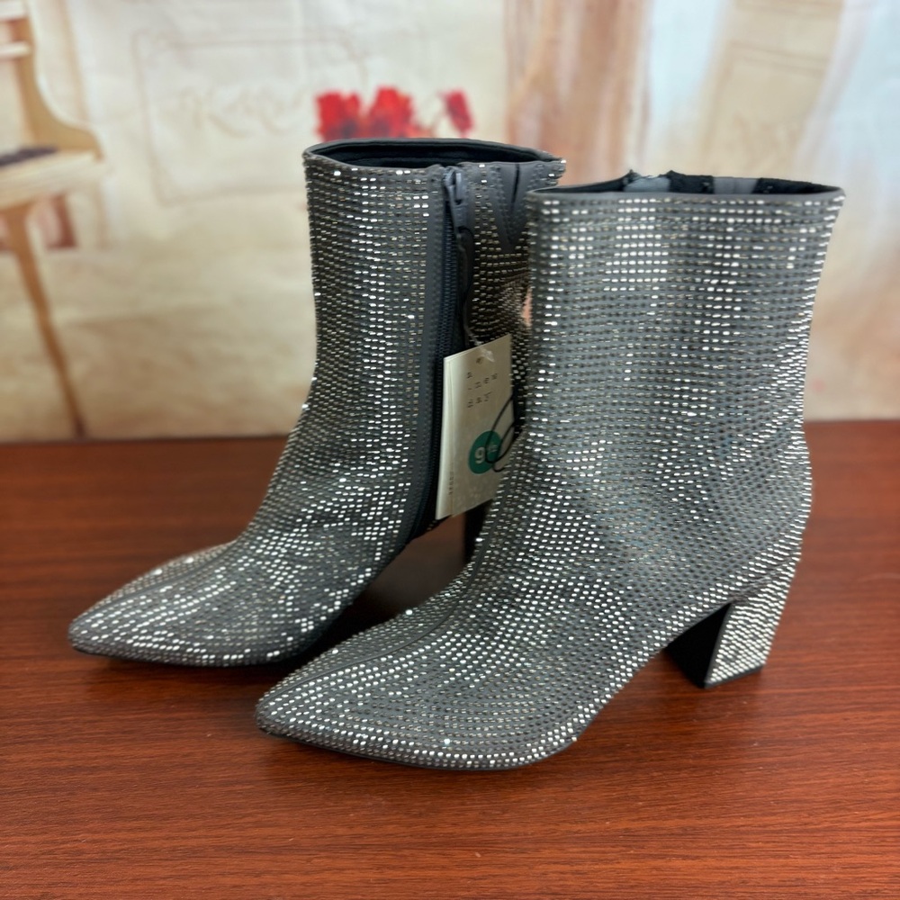 NEW A New Day Women's Gray beaded Ankle Boots - Picture 5 of 12